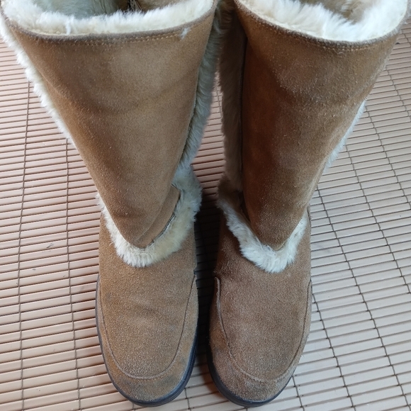 UGG Australia Sundance II 5325 Chestnut Sheepskin Winter Boots Womens Sz 8M. A1p - Picture 3 of 10